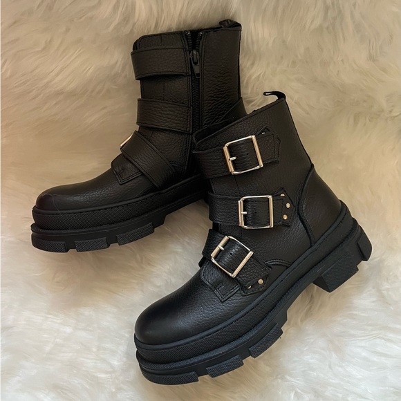 New! Rare! STEVE MADDEN Gladys Combat Moto Boots - Picture 5 of 8